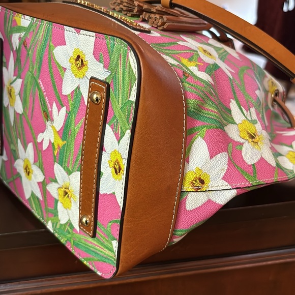 Dooney & Bourke Pink Daffodil Drawstring Bag Excellent Condition - Picture 7 of 15